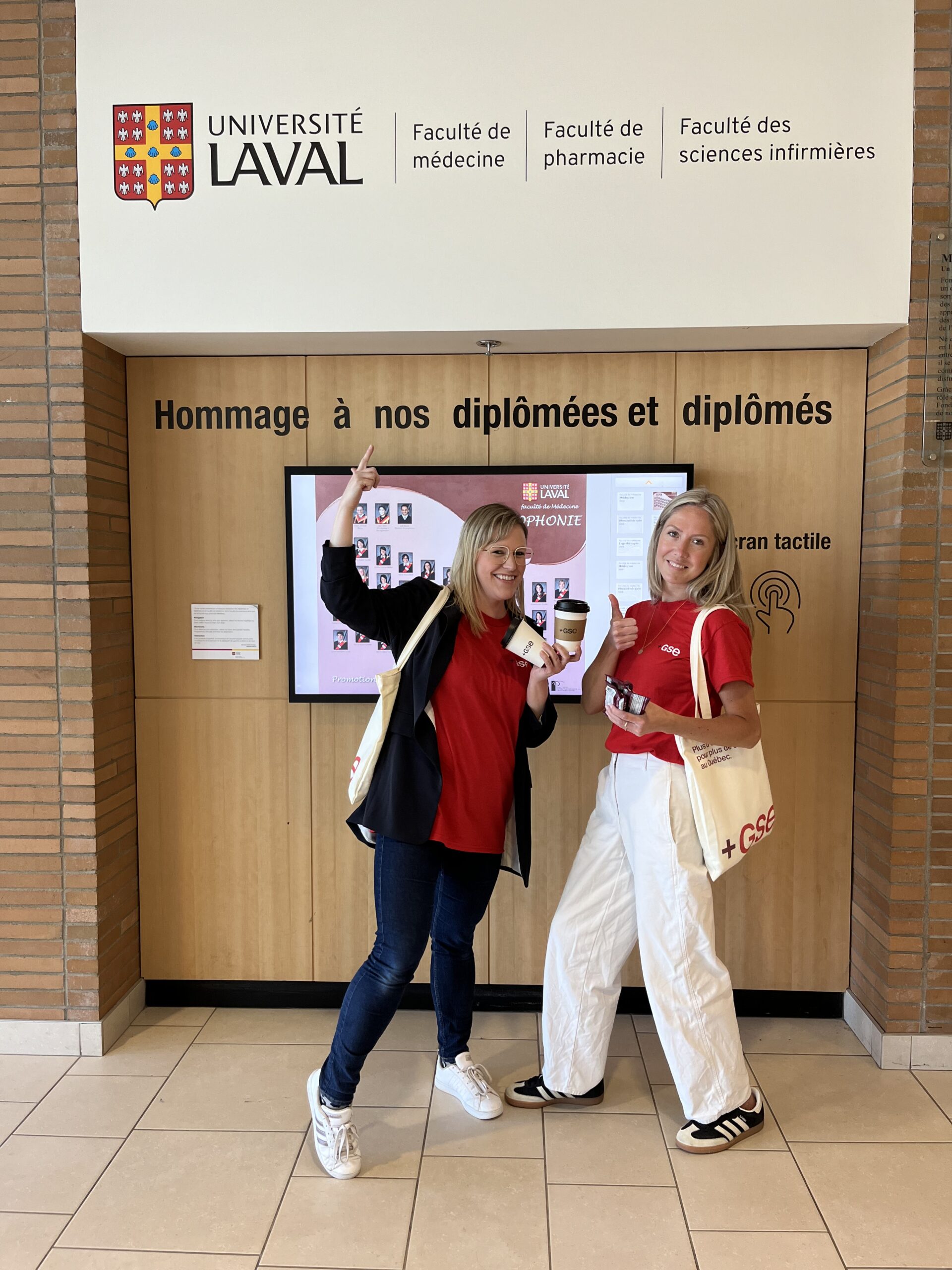 Équipe GSE lors d’un événement pour les diplômés en médecine de l’Université Laval